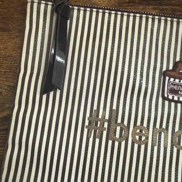 Henri Bendel Black and White Striped pouch - Picture 3 of 7